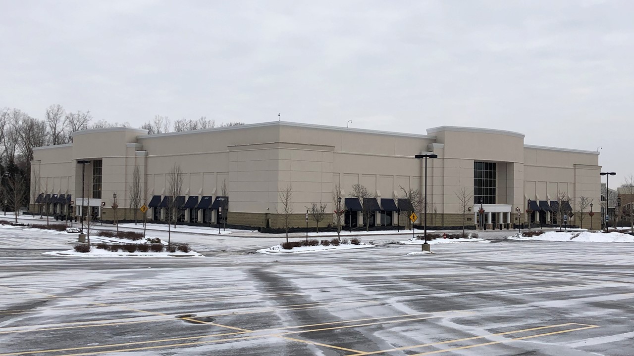 Von Maur opening store at Village of Rochester Hills, first new